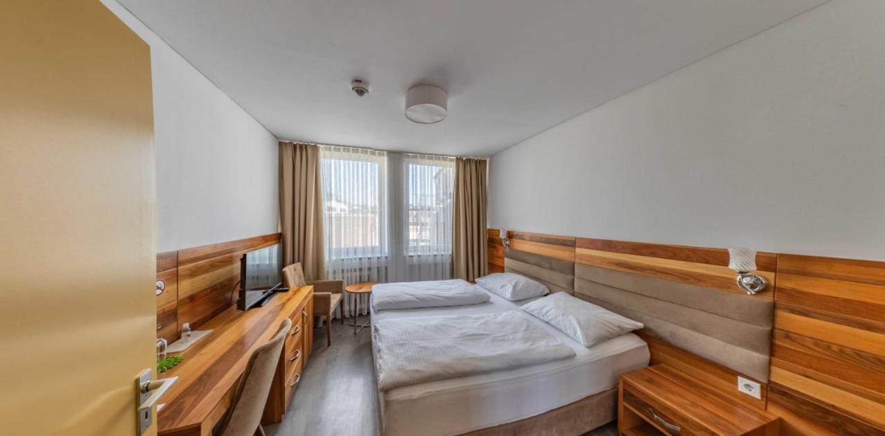 Bayrischer Hof Krefeld Quarto foto