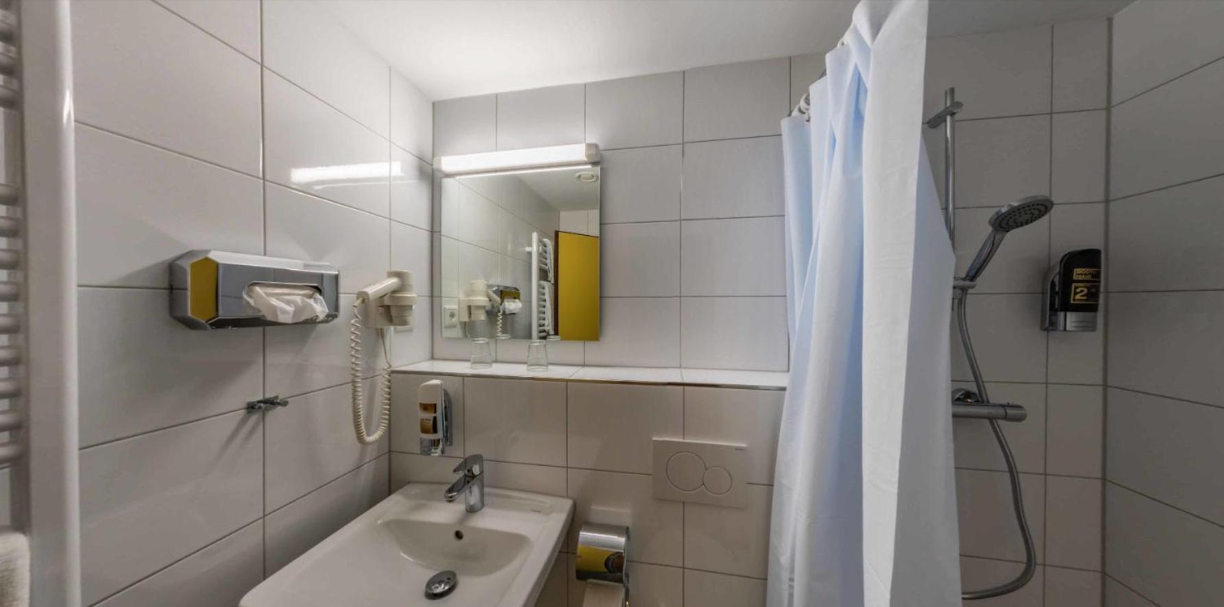 Bayrischer Hof Krefeld Quarto foto
