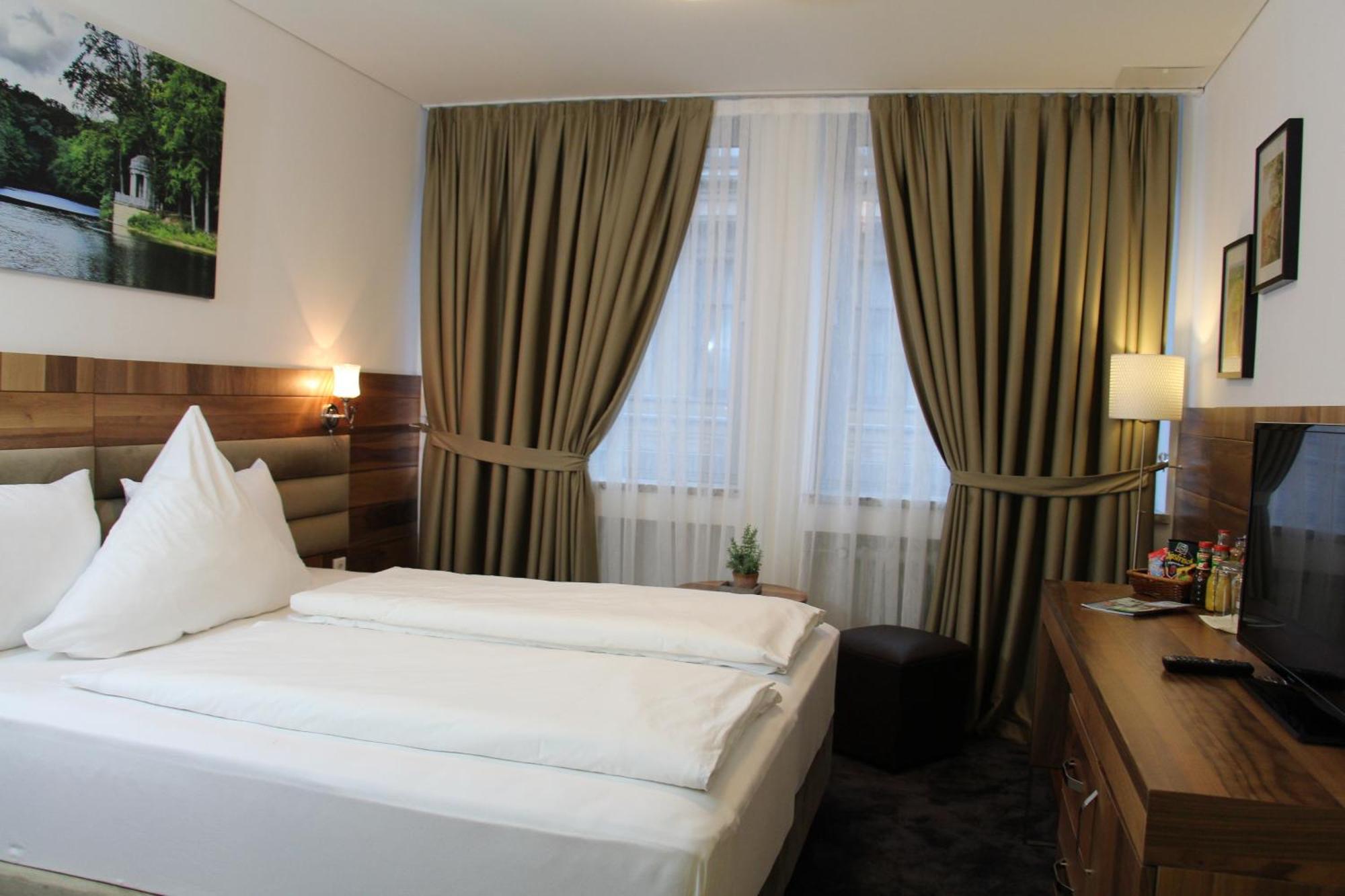 Bayrischer Hof Krefeld Quarto foto